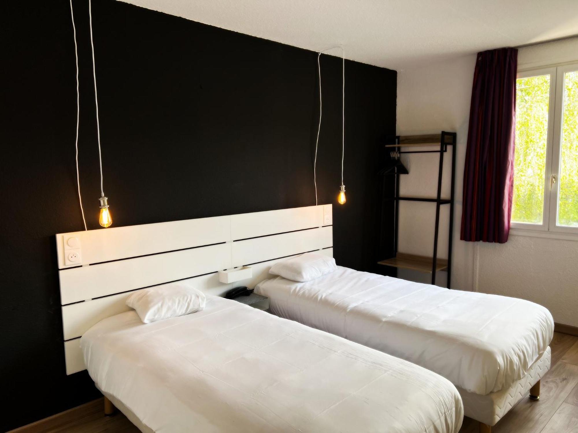 Brit Hotel Confort Gien Ngoại thất bức ảnh